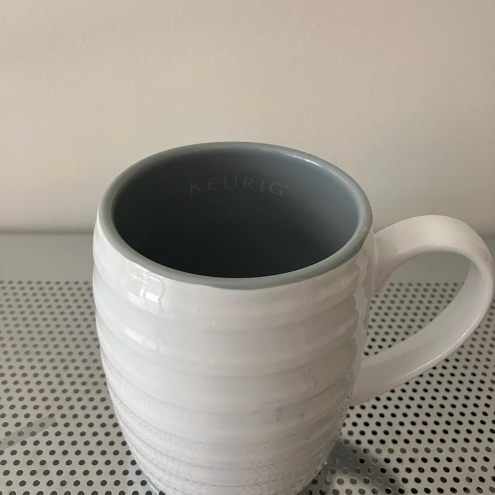 Rare Keurig Ribbed White Coffee/ Tea Mug Cup Grey Inside
